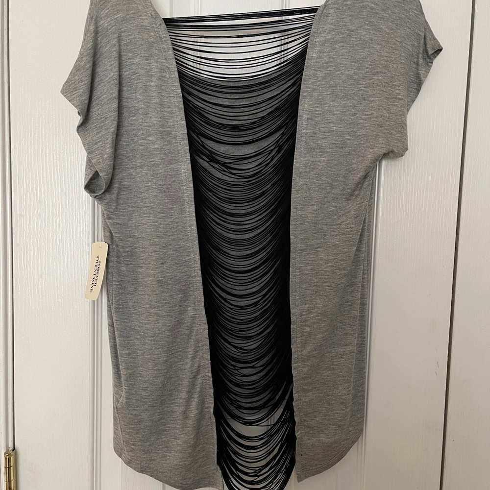 F21 shirt with back detail